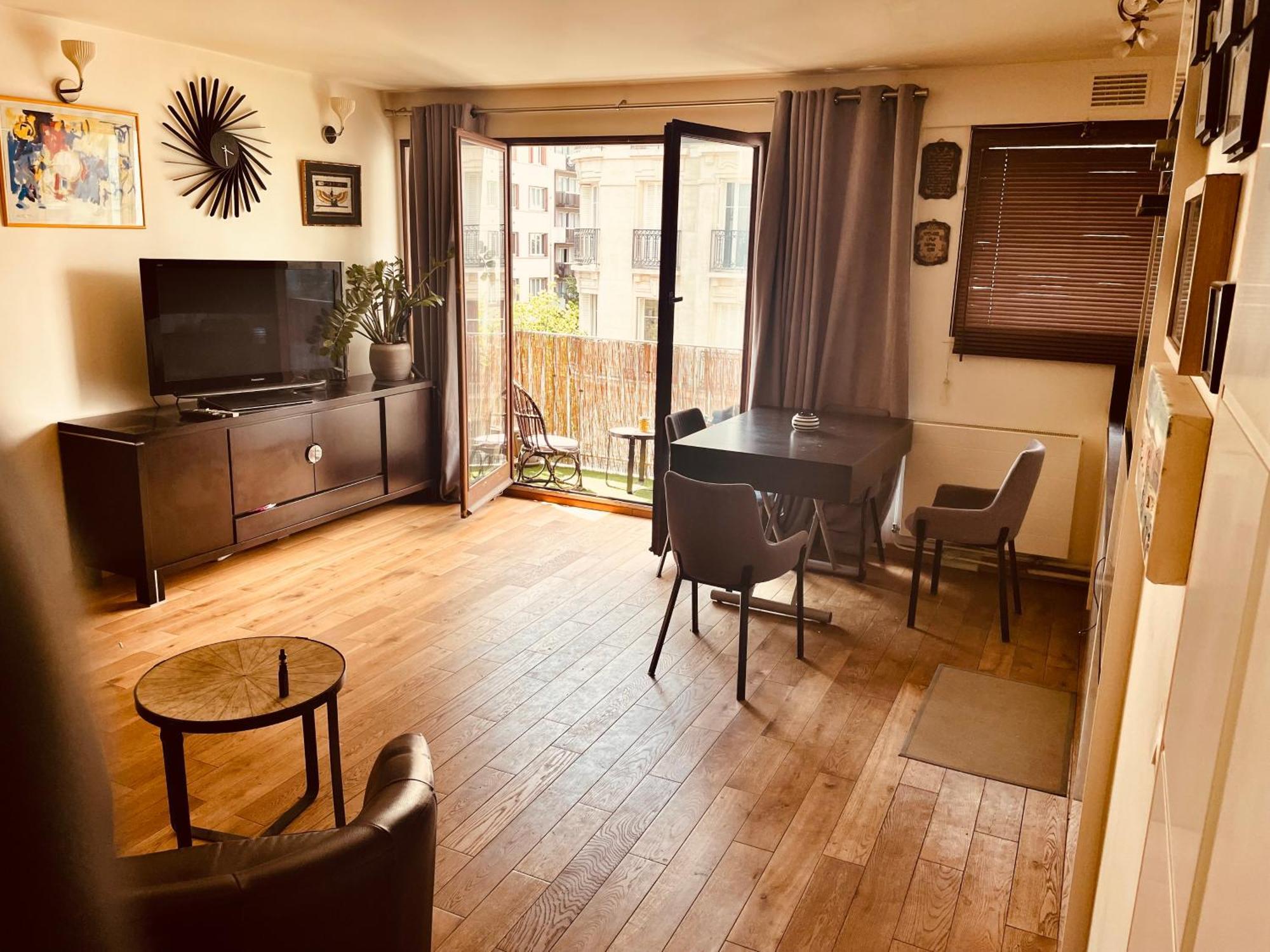 Jolie 2 Pieces Avec Balcon Paris 15 Eme Leilighet Eksteriør bilde